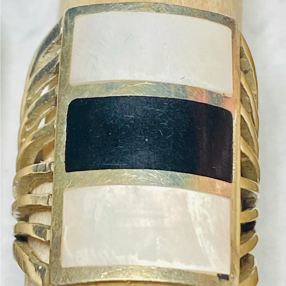 Sterling Mother of Pearl & Onyx Ring Sz. 6.5